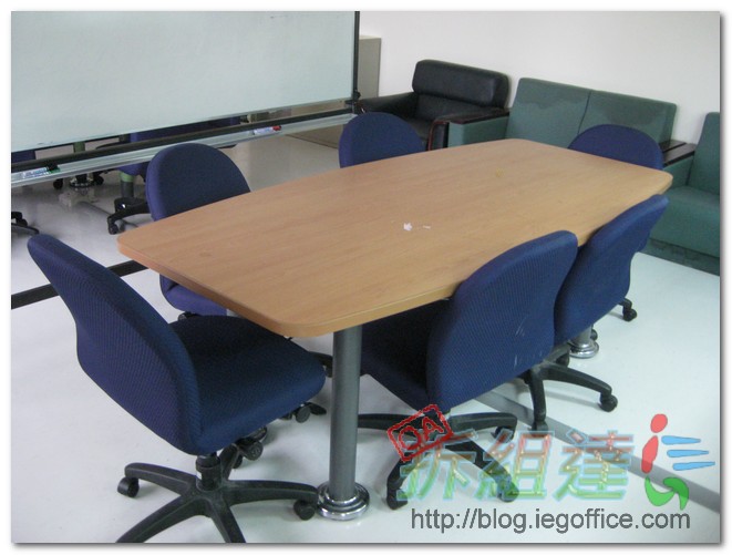 辦公家具-OA會議桌